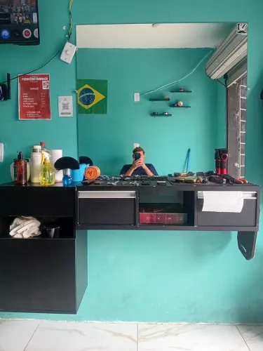 Bancada para barbearia 