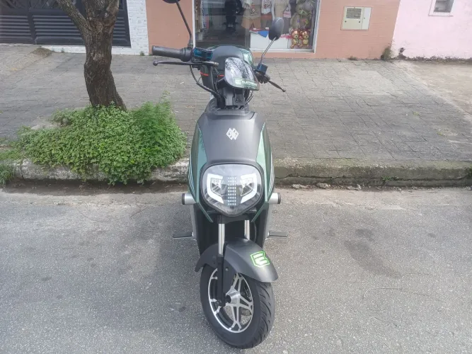 ? VENDE-SE SCOOTER ELÉTRICA KN8