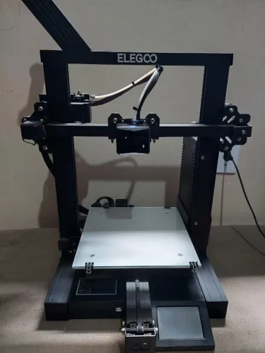 Impressora 3D Elegoo Neptune 2 (Em ótimo estado + Upgrade de Mesa!)