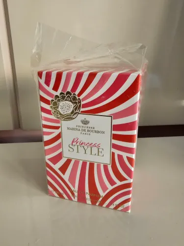 Perfume feminino