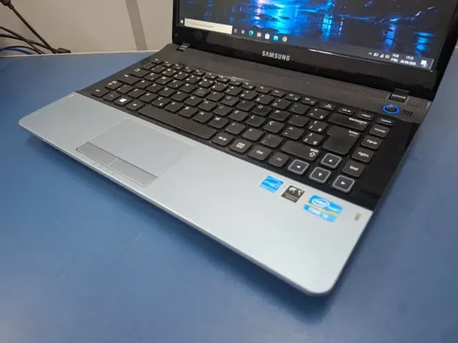Notebook SAMSUNG - Core i5 - SSD|8GB Mem | 6meses Garantia e Formatado