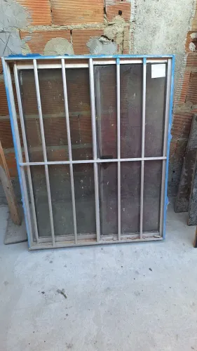Janela de aluminio