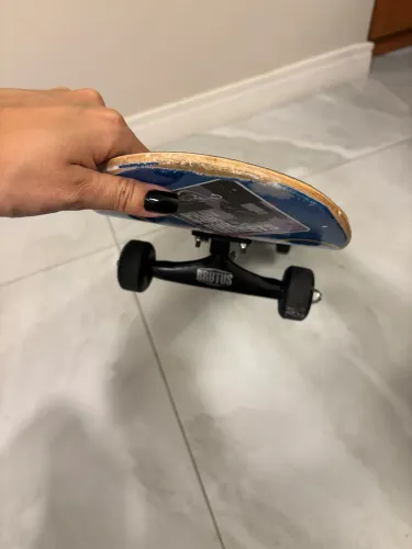 Skate juvenil Brutus 