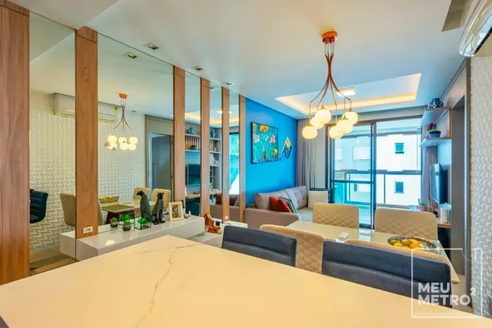 Apartamento à venda com 2 dormitórios, no Itacorubi, em Florianópolis.