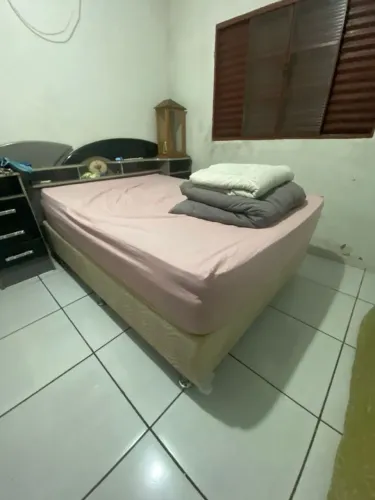 Vendo Cama box casal bege