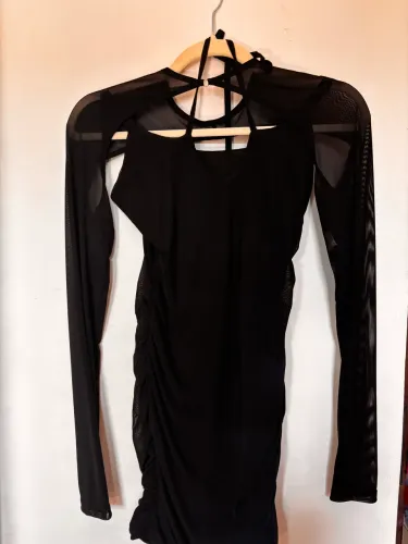 Vestido tubinho preto