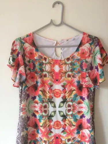 Vestido Curto Estampado (tam 42)