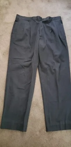 Lote de 4 Calças, 2 Bermudas e 1 Camisa Pólo Plus Size 