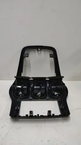 Moldura De Radio Central com Difusor de Ar Gm Captiva 2010