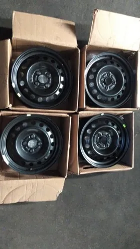 Roda de ferro aro 15 4 furos Honda Fit city