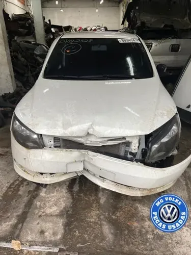 Sucata para Retirada de peças Voyage G6 2015