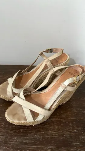 sandália schutz tamanho 39