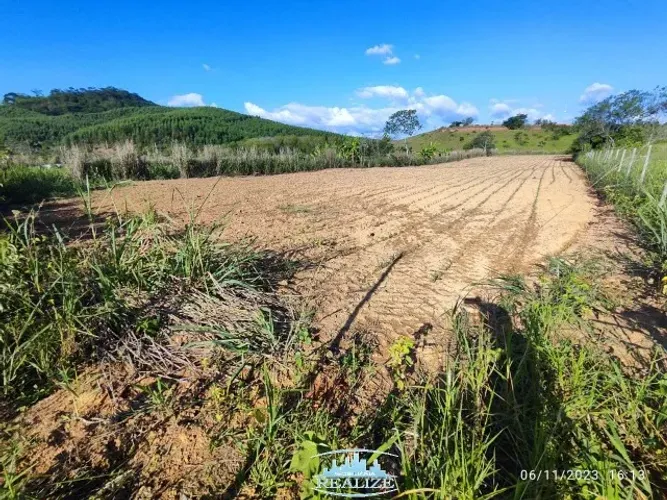Cod. 4161 - Vende chácara Revés do Belém, 5000m², plana