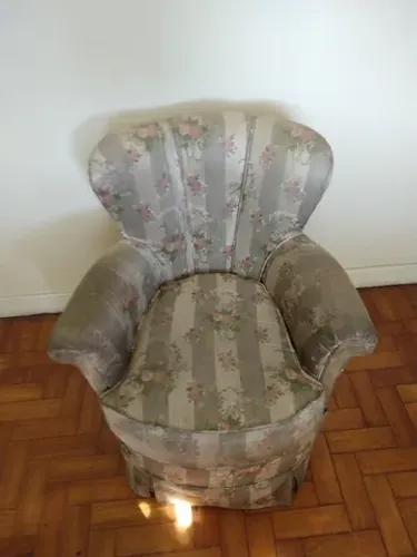 Poltrona em tecido confortável
