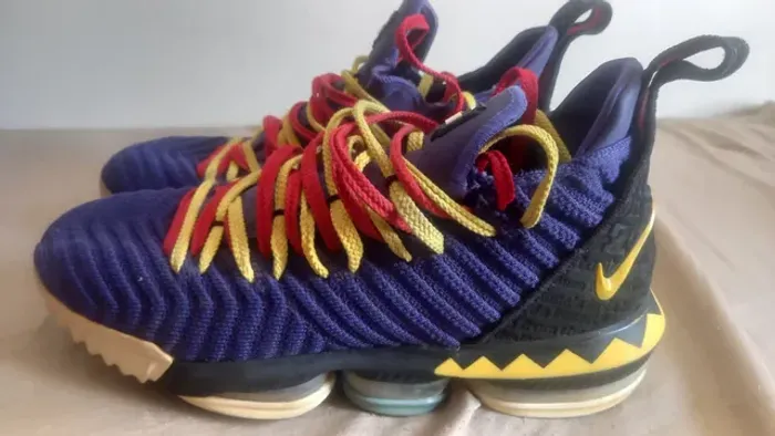 Nike lebron james original 