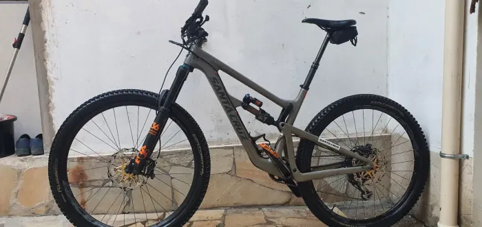 Bike Santa cruz hightower  carbono 2019, aro 29, tamanho L, fox flat x2 kashima,  fox 36