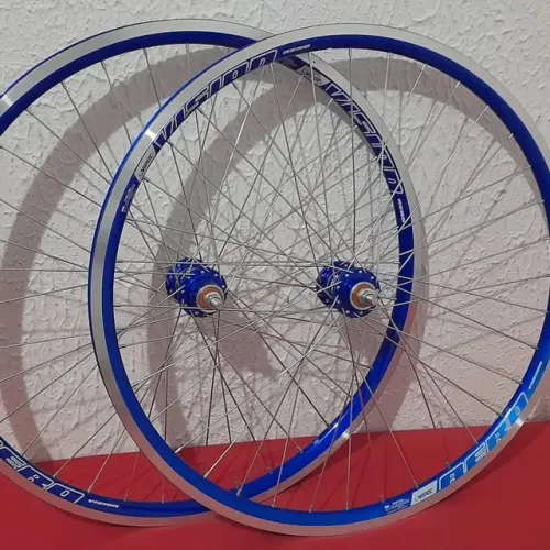 VENDE SE PAR DE RODAS AERO 26 NOVAS ?TEMOS OUTRAS CORES?
