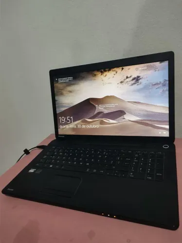 Notebook TOSHIBA Telãooo 17 polegadas!! 6G, 500GB