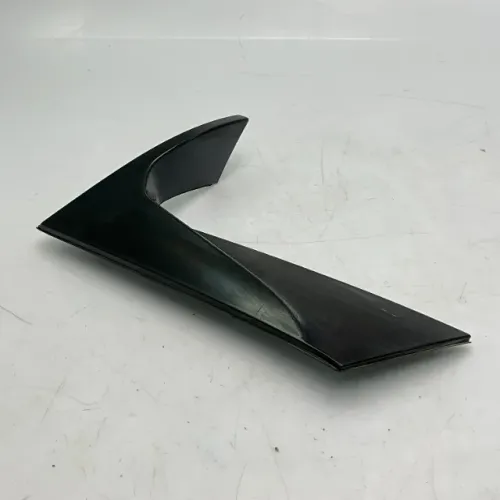 Aplique Esquerdo Aerofólio Chevrolet Tracker 2024 355007433C