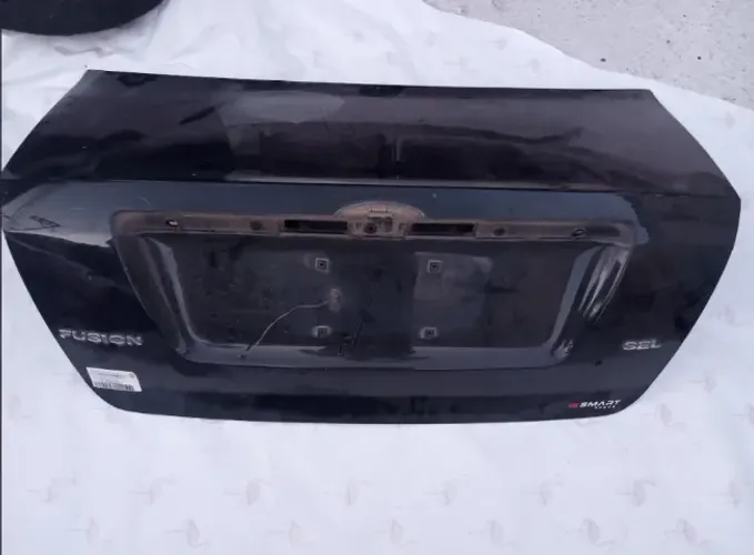 Tampa Traseira do Ford Fusion Original