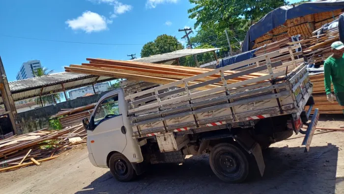 Frete com caminhão hr !.rápido e eficiente .
