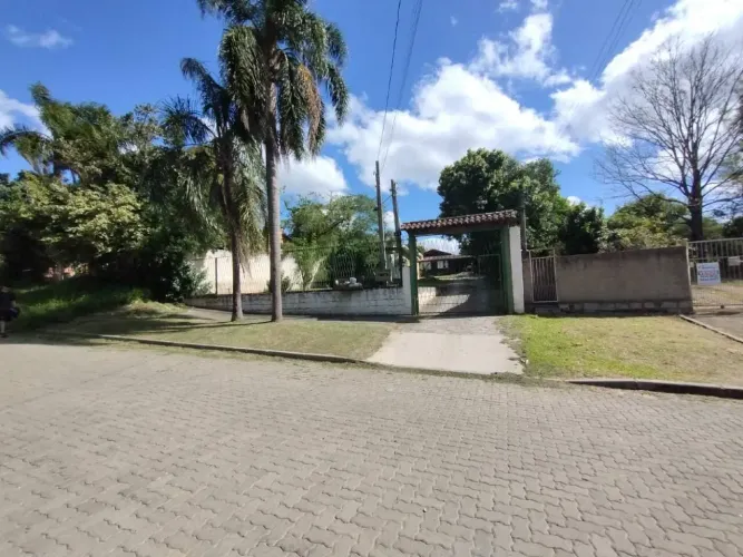 Casa na Santa Isabel à venda!