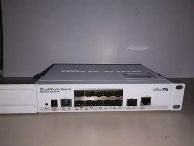 Switch Mikrotik CRS212-1G-10S-1S+IN