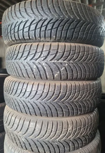 Pneu 175 65 15 Goodyear seminovo 90% em até 10x de R$28,00 no cartão de crédito