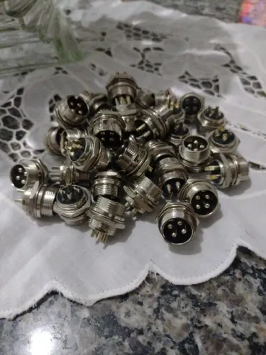 Conectores P10 4 polos novos 37 unidades