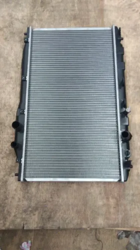 Radiador Honda civic 15/16 marca TYC 