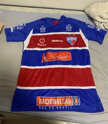 Camiseta do Fortaleza de 2011 eu acho