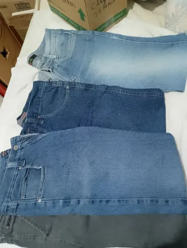 Calça jeans 42