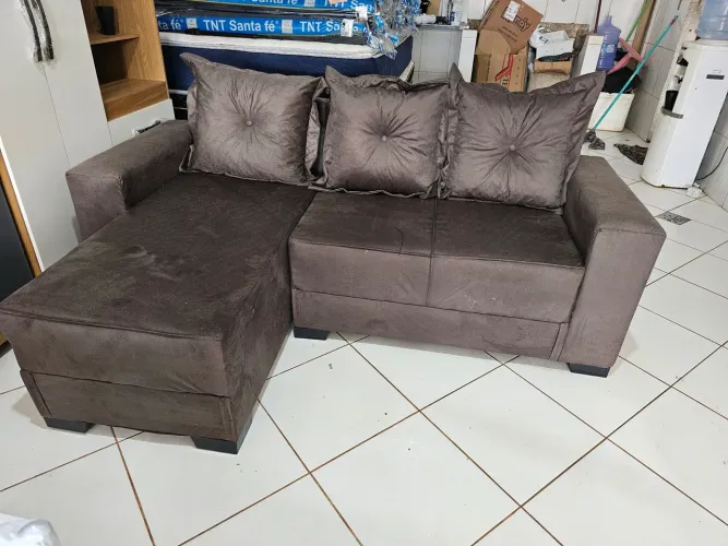 Sofá com chaise novo