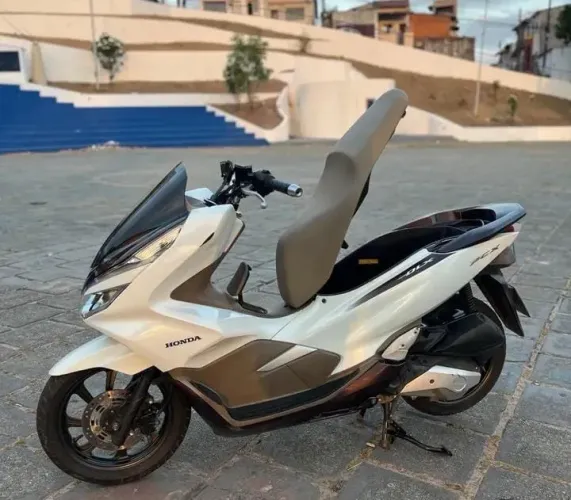 Pcx 150  ipva pago FINANCIAMOS PELO BANCO 
