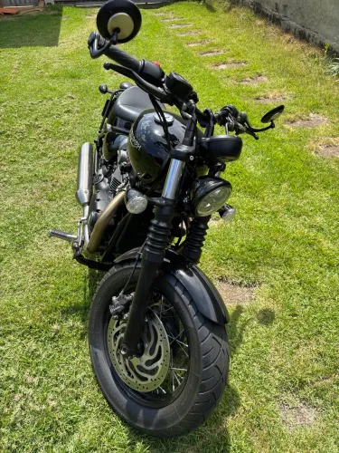 Triumph Boneville Bobber 1200cc