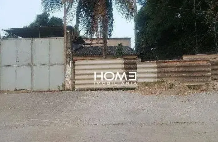Casa com 3 dormitórios à venda, 206 m² por R$ 180.000,00 - Sitio Retiro Feliz - Belford Ro