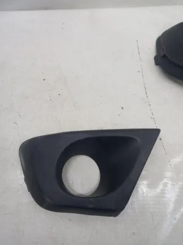 Moldura Farol Ld Renault Duster 12/18 Original C/detalhe