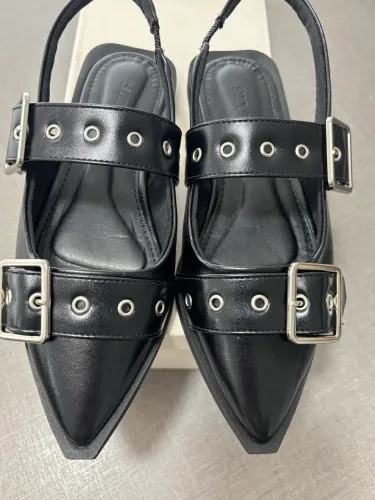 Sapatilha slingback satinato número 34