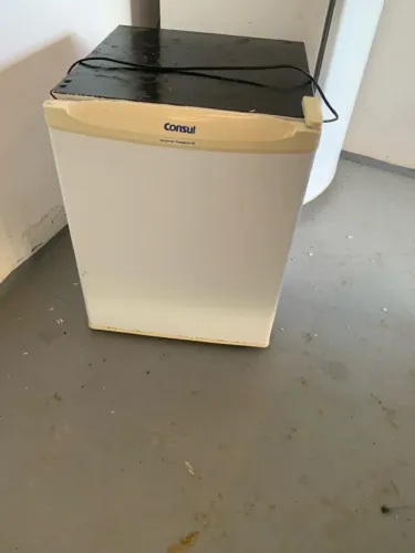 Frigobar cônsul 220v