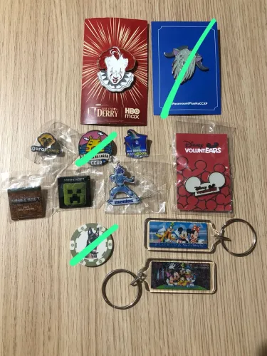 Pins CCXP D23 IT Cabra Paramount Mentos Bis