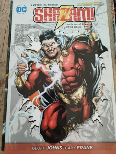 HQ Shazam! Edição de luxo - inglês.