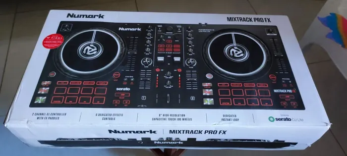 Controladora DJ Numark