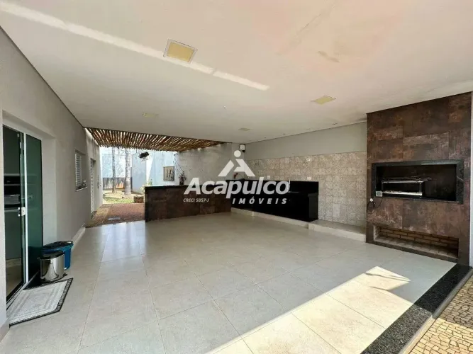 Casa à venda com 3 quartos no bairro Vila São Pedro em Americana/SP.