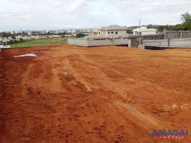 Terreno para venda no Jardim Terras de São João