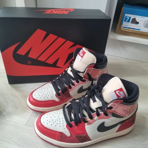 Tênis Nike Air Jordan 1 High