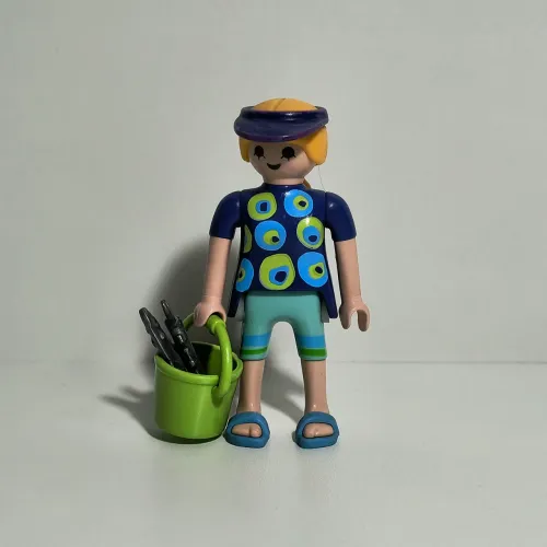 Playmobil Praia - Figura Feminina com Balde e Acessórios