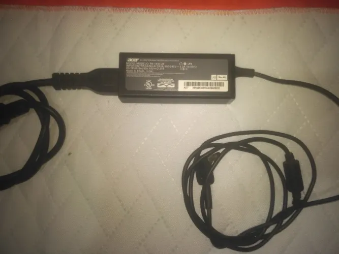 Carregador Original Acer Es1-533 Compatível Com Notebook Acer Model Pa-1450-26 45w Preto