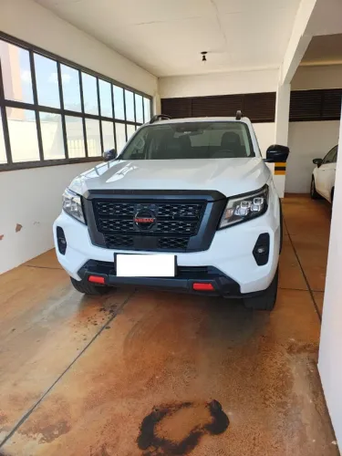 Nissan Frontier Pro4x CD 4X4 2.3 Bi-TB Die. AUT 2023