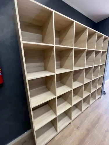 Estante Expositora 30 Cubos 2,20x1,90 - Perfeita para Loja