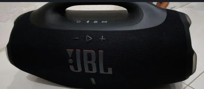 Bombox 4